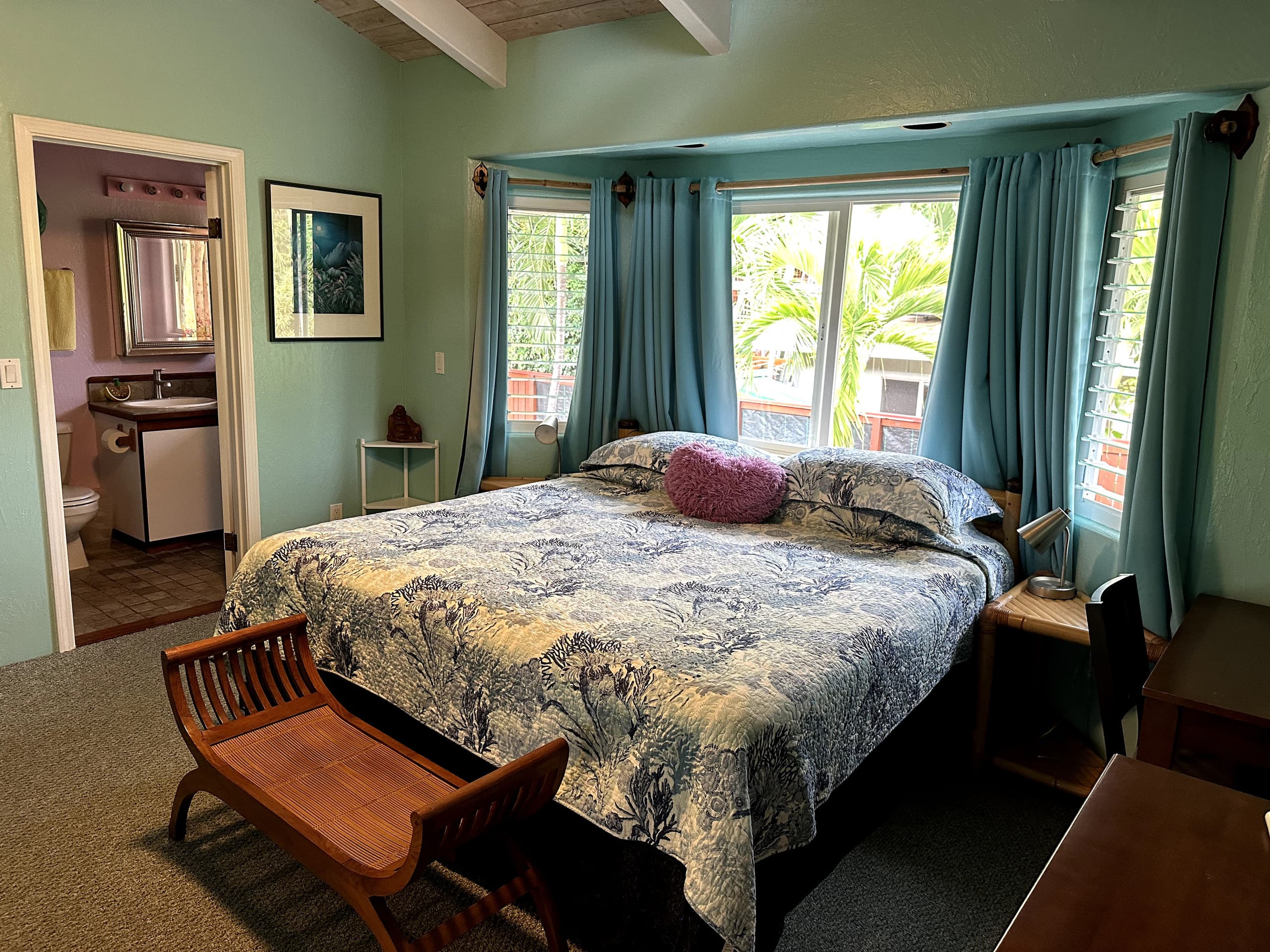 Manini Mermaid Paradise at Kealakekua Bay - Photo 5