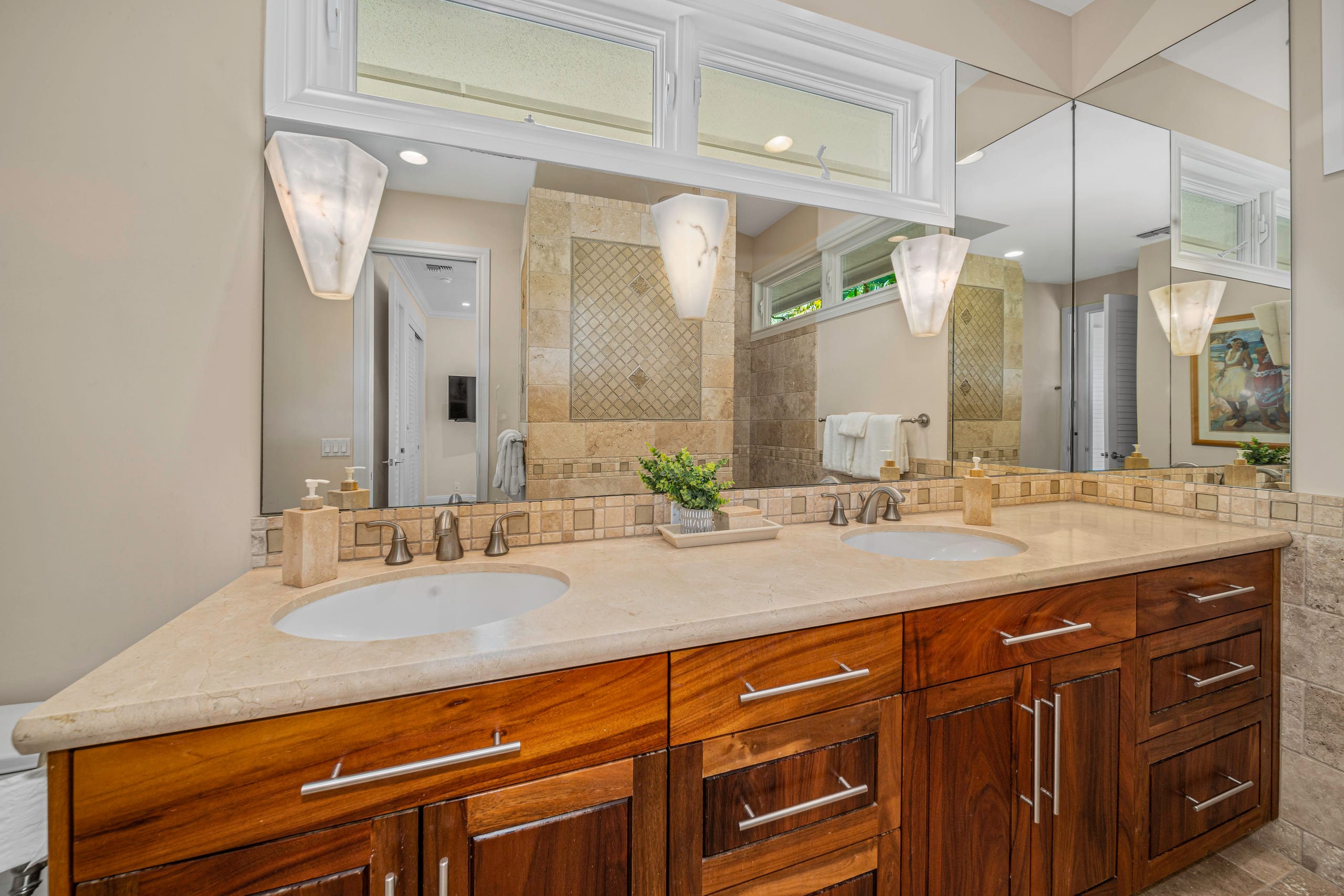 Home in Kihei · ★4.67 · 4 bedrooms · 4 beds · 4 baths - Image 32