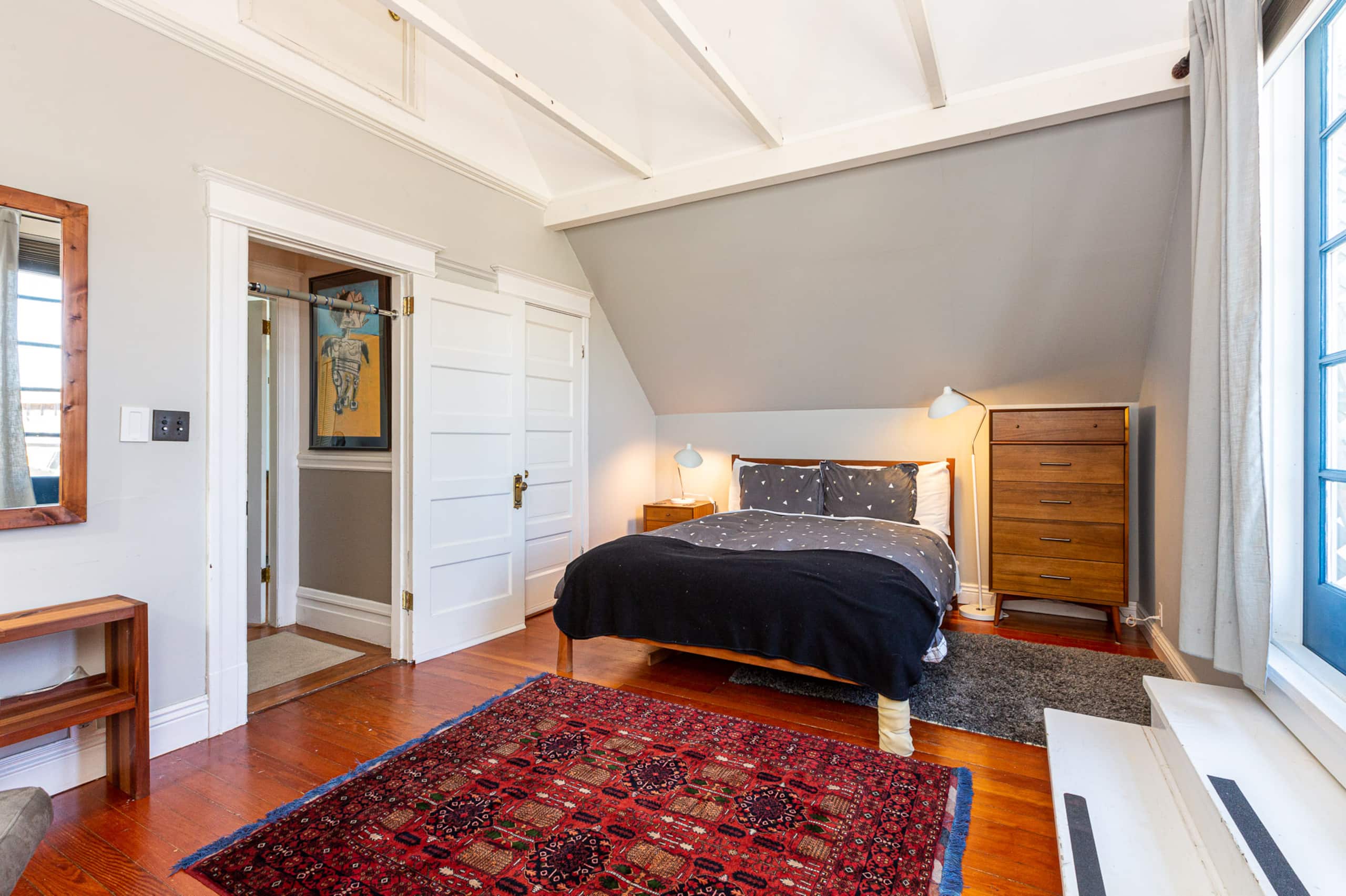 Home in San Francisco · ★4.75 · 2 bedrooms · 3 beds · 2 baths - Image 17