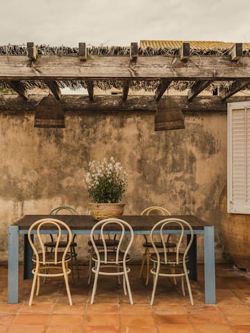 DECÔ – HOUSE CASA DE LES VOLTES PERATALLADA