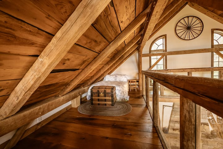 One of the two double loft beds set of the master. 