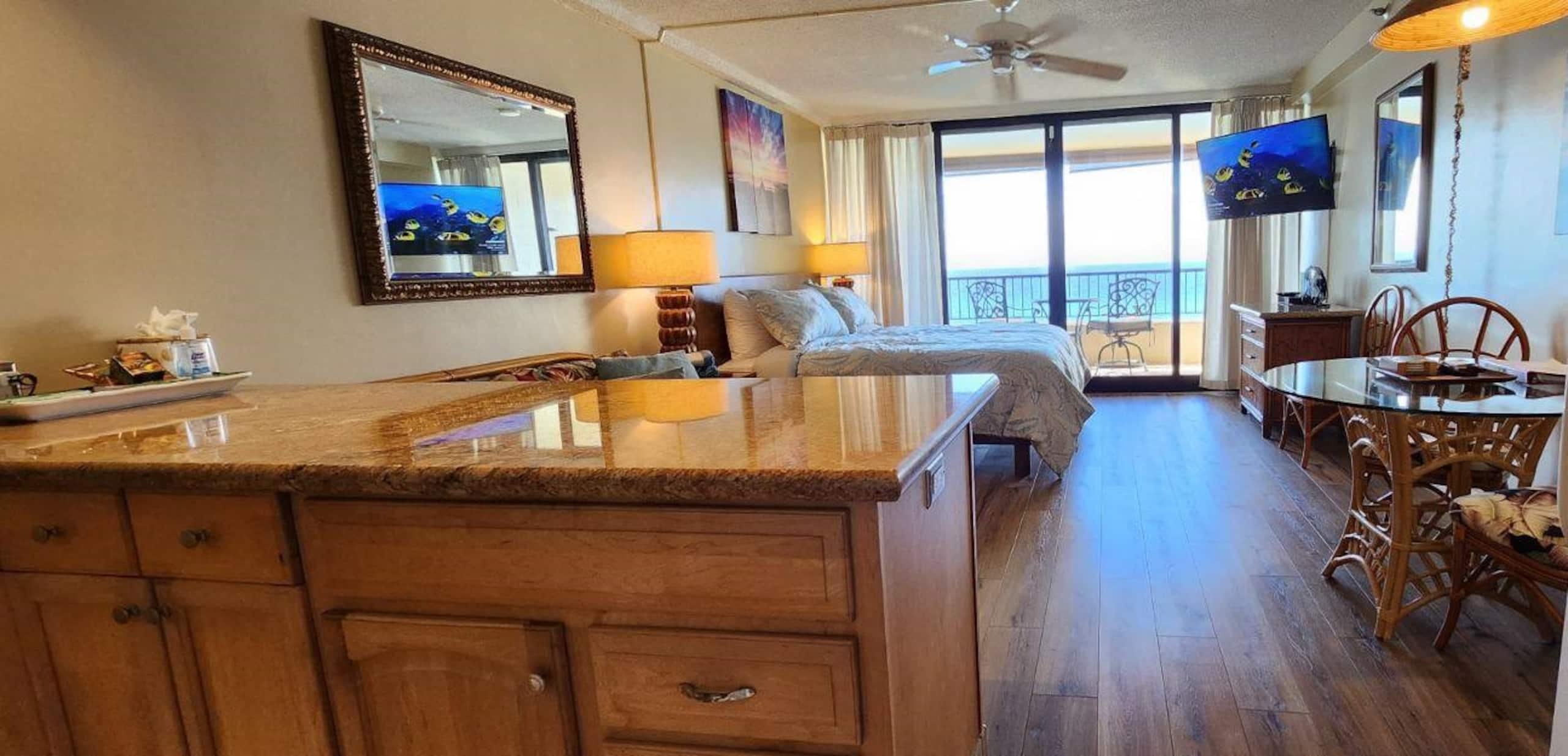 Condo in Lahaina · ★4.89 · Studio · 1 bed · 1 private bath - Image 6