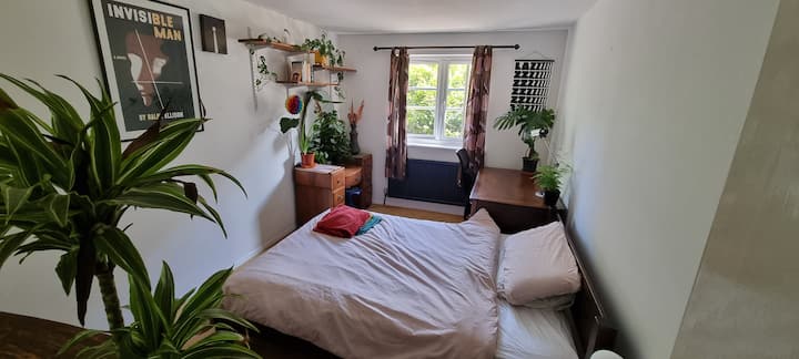 Quiet Room. Cosy Apartment. Cool Area. - London