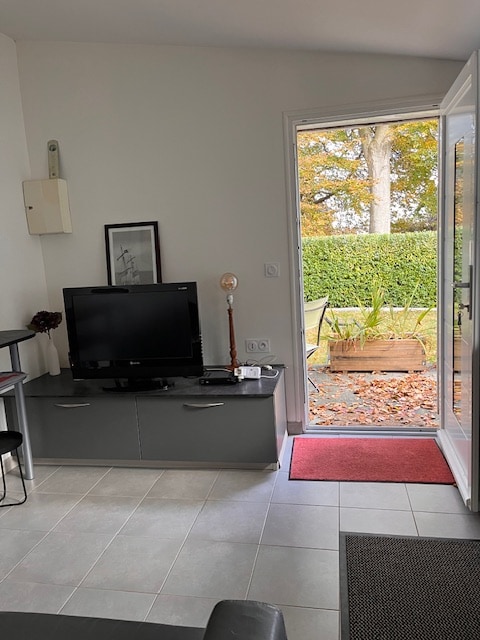 Top performing Airbnb: Detached house, HARBOR AND SHOPPING VIEWS 150 M AWAY in Perros Guirec