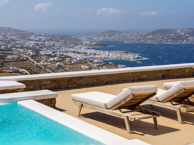 Mykonos Divino 3 bds Sea View Villa – private pool