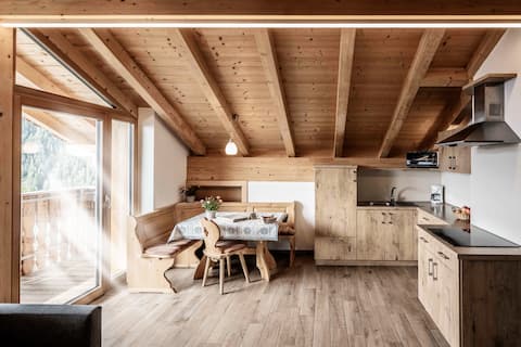 Annuncio Airbnb popolare: Where the sky meets the mountains - Panorama apartment a Bolzano