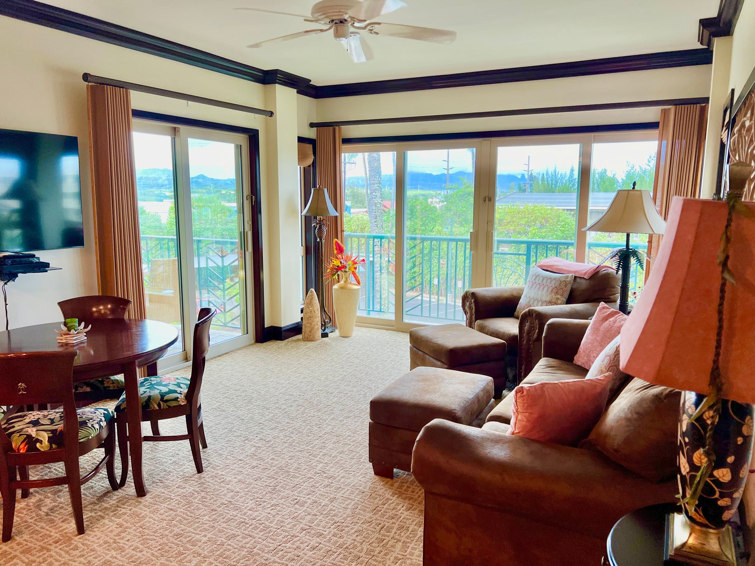 Kauai Paradise-3 hot-tubs-2Waterslides-2bdrm-3bath - Main photo