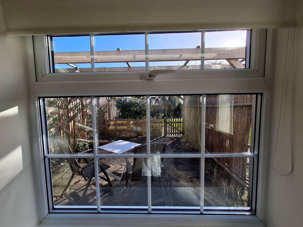 Top performing Airbnb: The Annexe, Old Churchway Cottage in Somerset