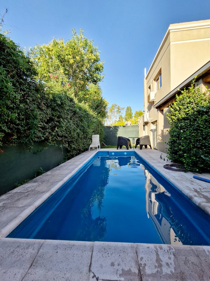 Casa Con Piscina En Chacras De Coria - Provincia de Mendoza