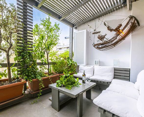 Hidesign Athens Tube Luxury Apt in Kolonaki