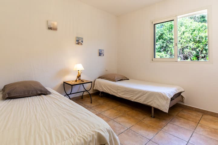 Habitación de doble cama individual