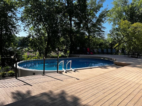 Enjoy House on River with Pool and Game Room