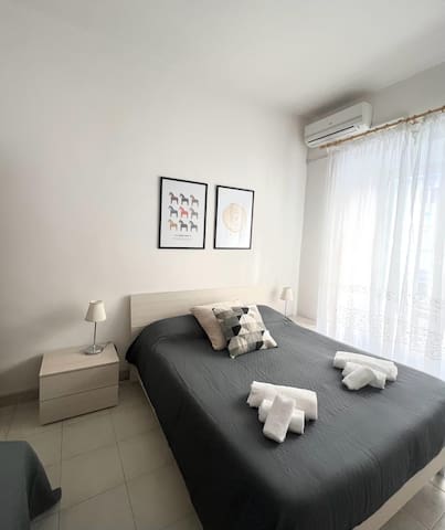 ‘The Bridge’ Central Naples Bound For Pompeii