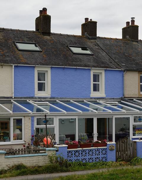 Sea Glass Cottage - Beachfront cottage