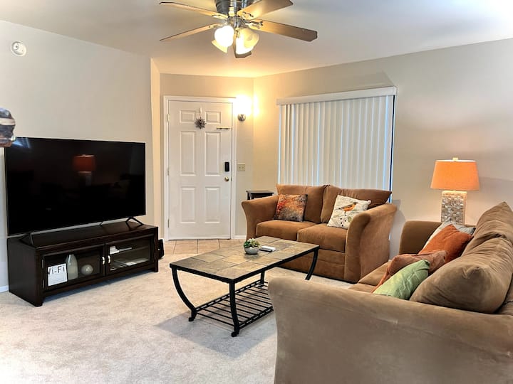 Beautiful Ventana Canyon Condo - Catalina Foothills, AZ