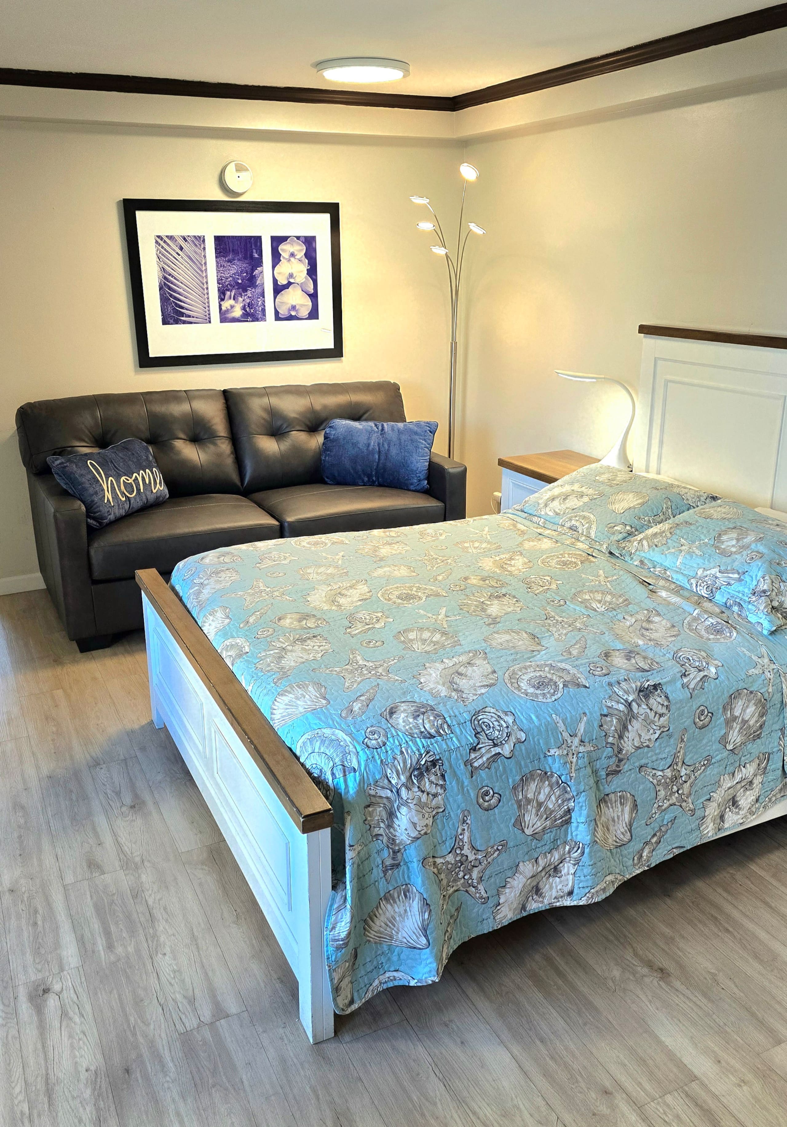 Condo in Honolulu · ★4.8 · Studio · 1 bed · 1 bath - Image 14