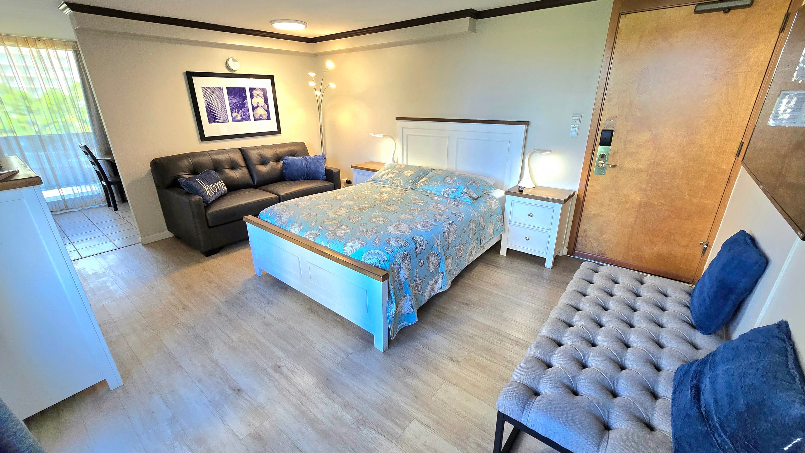 Condo in Honolulu · ★4.8 · Studio · 1 bed · 1 bath - Image 10