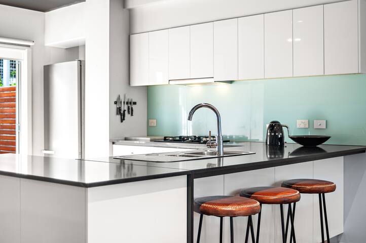 Loft-style townhouse in old hat factory gallery image 5