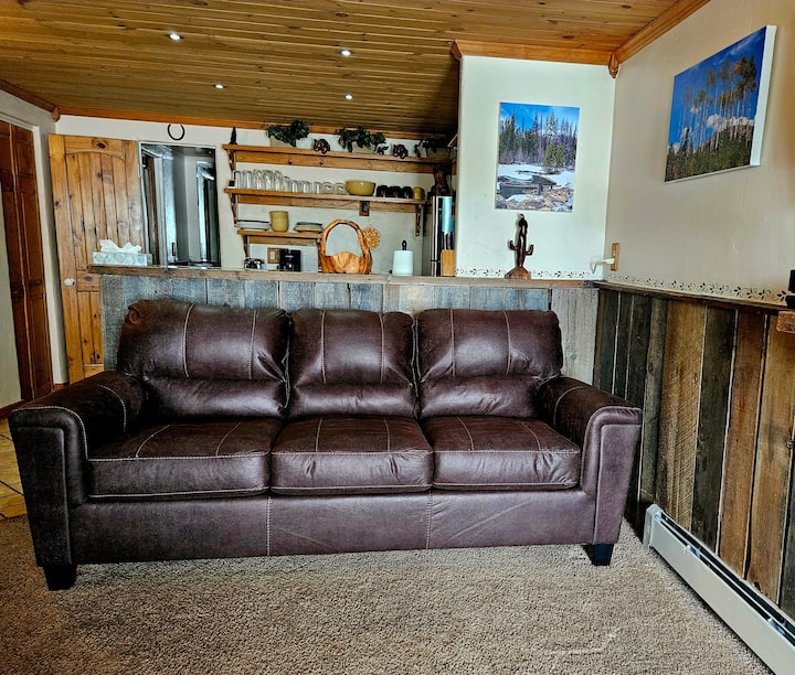 Novi kauč za spavanje s bračnim krevetom dodan je u travnju 2024.