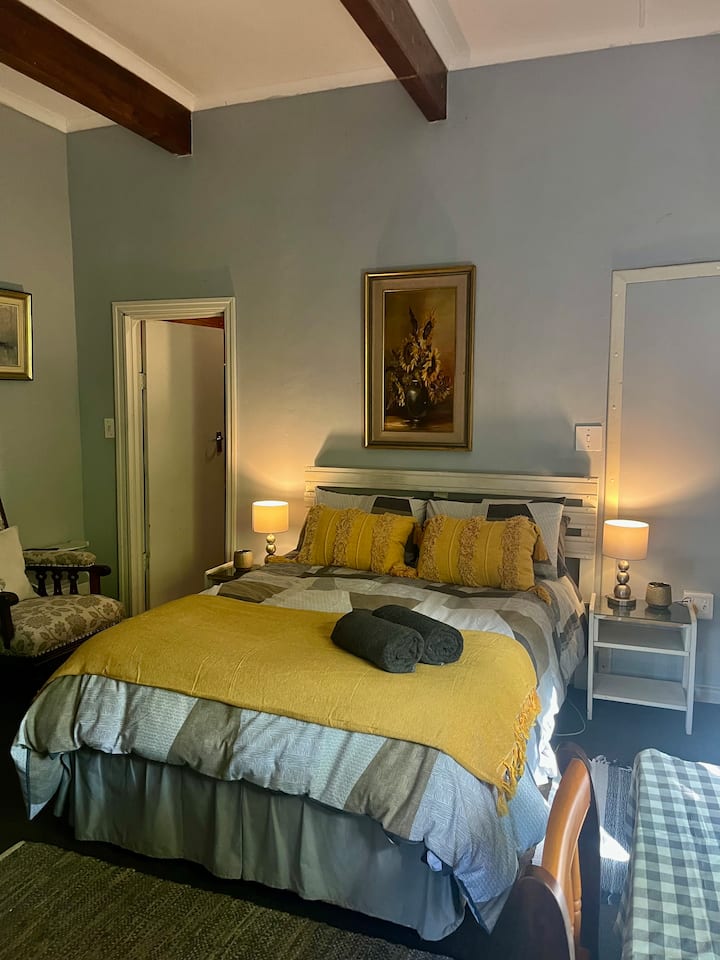 Glen House Self Catering Flatlet A Nature Reserve. - Knysna