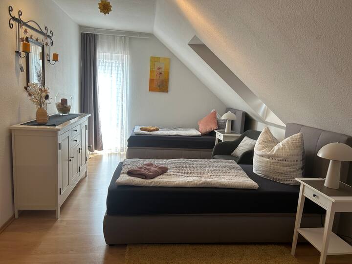 Schlafzimmer 2
