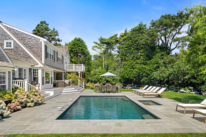 Amazing Chatham Pool/patio/deck, 5 Br 4 1/2 Bath - Orleans, MA