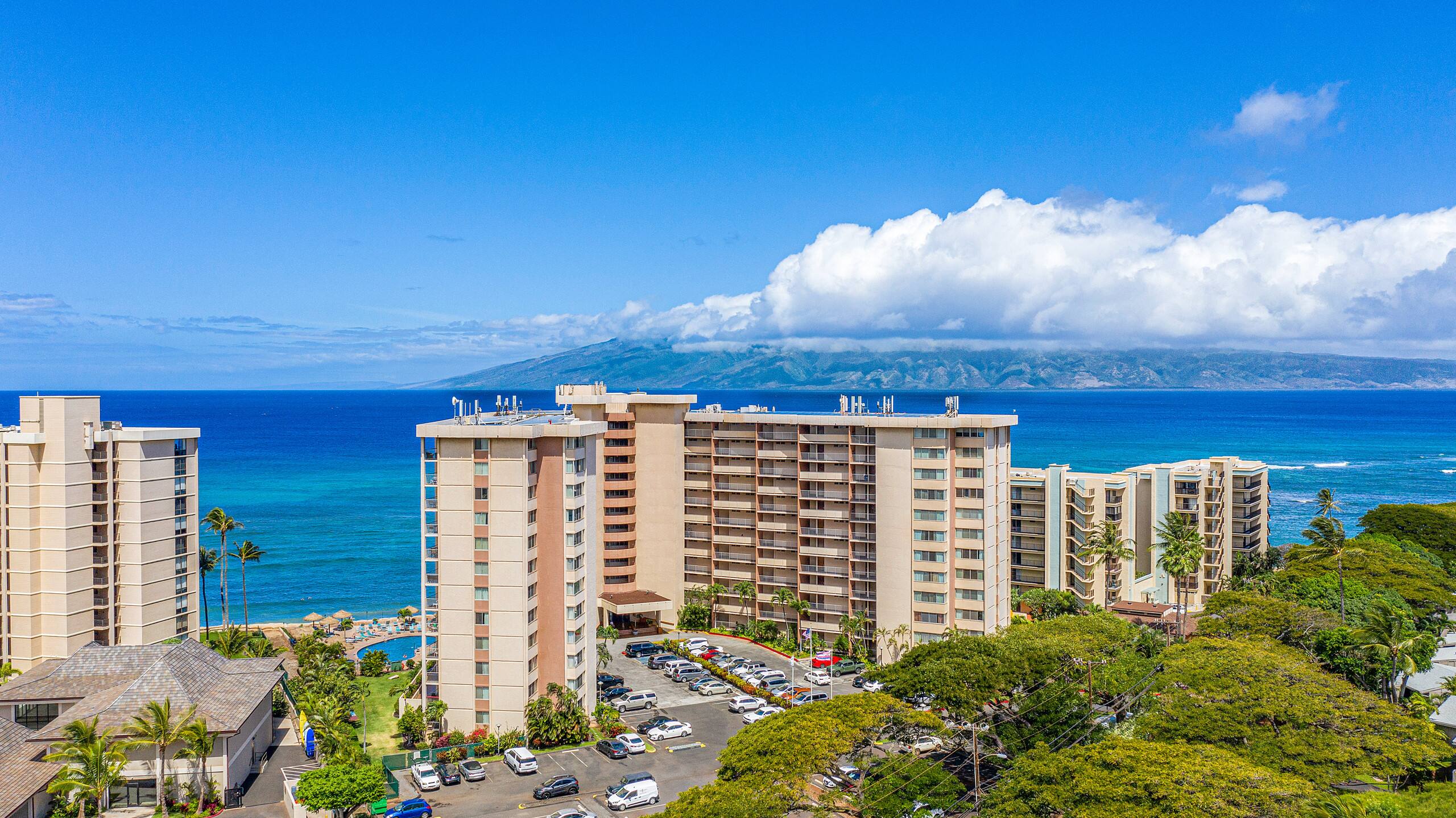 Condo in Lahaina · ★4.93 · Studio · 2 beds · 1 bath - Image 32