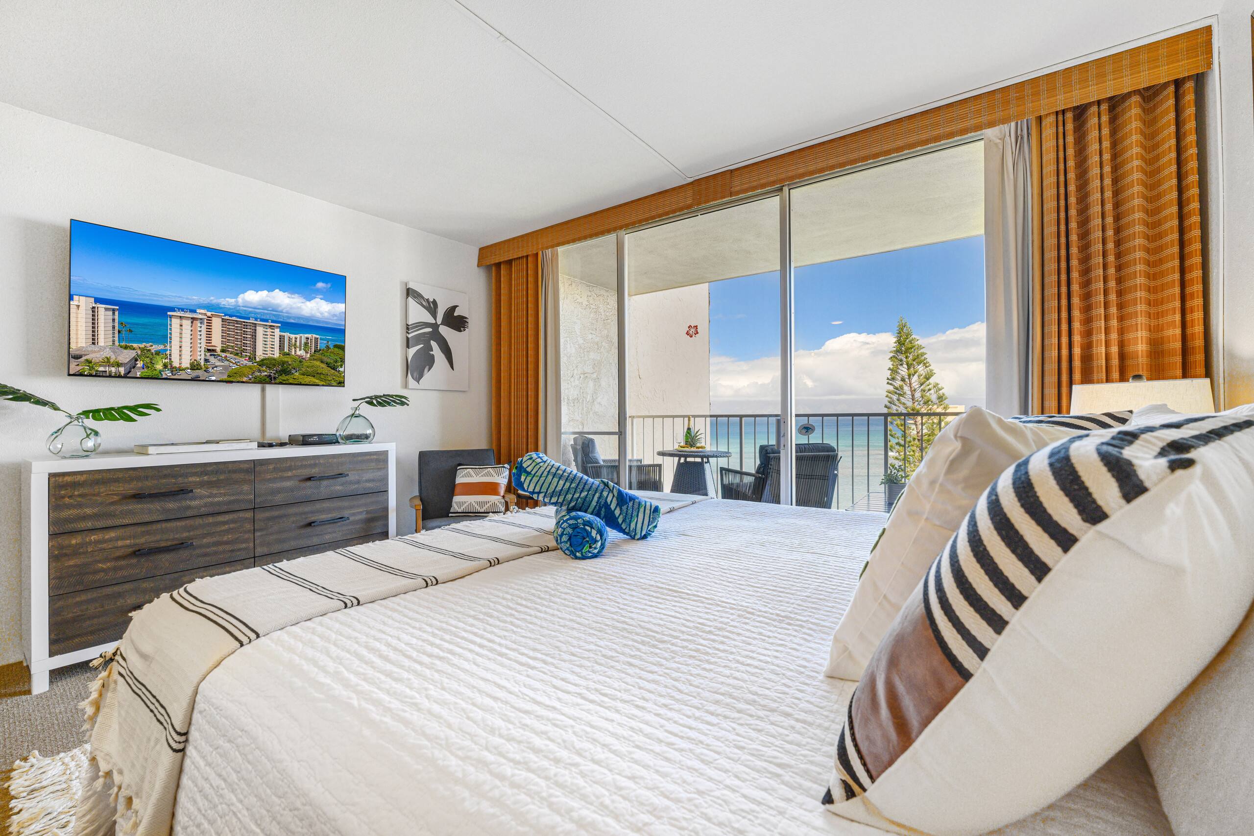 Condo in Lahaina · ★4.93 · Studio · 2 beds · 1 bath - Image 46
