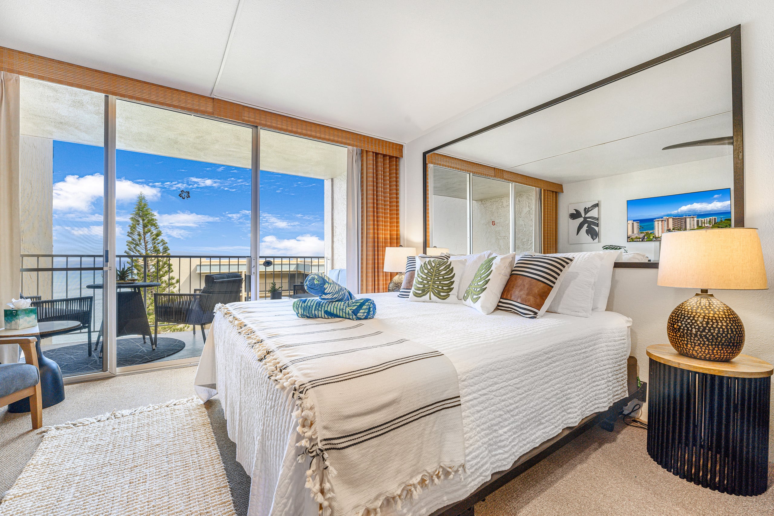 Condo in Lahaina · ★4.93 · Studio · 2 beds · 1 bath - Image 49