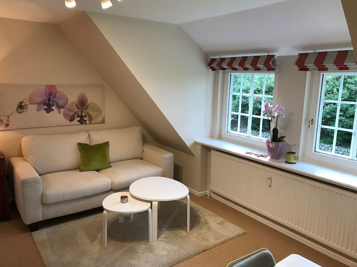 Keitum - Gepflegtes Reetnest Zum Wohlfühlen. - Sylt