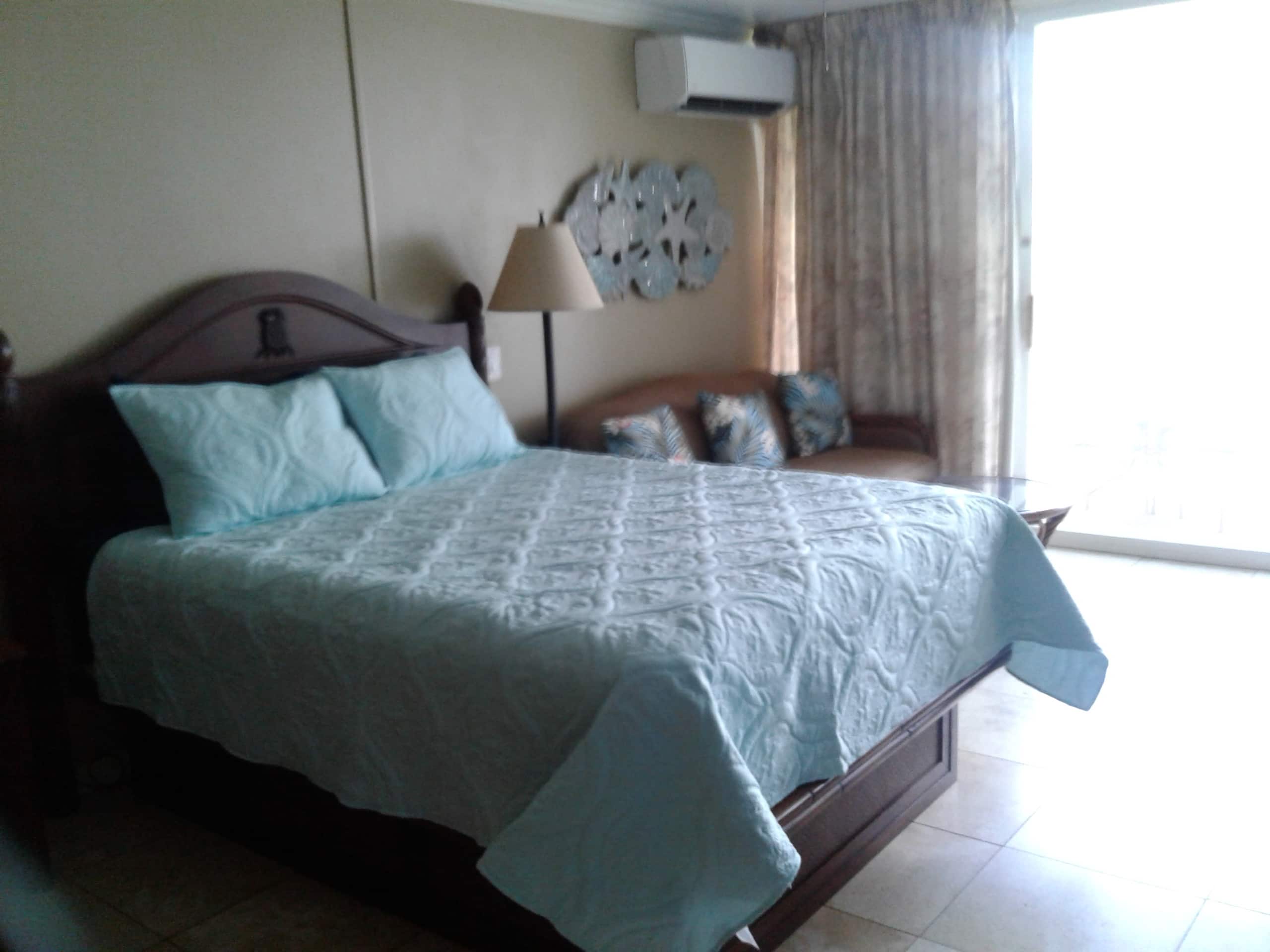 Condo in Kapaa · ★4.84 · Studio · 1 bed · 1 private bath - Image 11