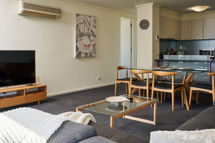 Exclusive Stays – The Sentinel (4a) gallery image 4