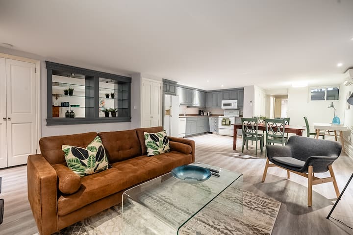 1br Basement Suite • King Bed • Great Location - Toronto