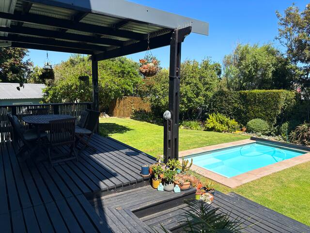 Noordhoek Family Home gallery image 3