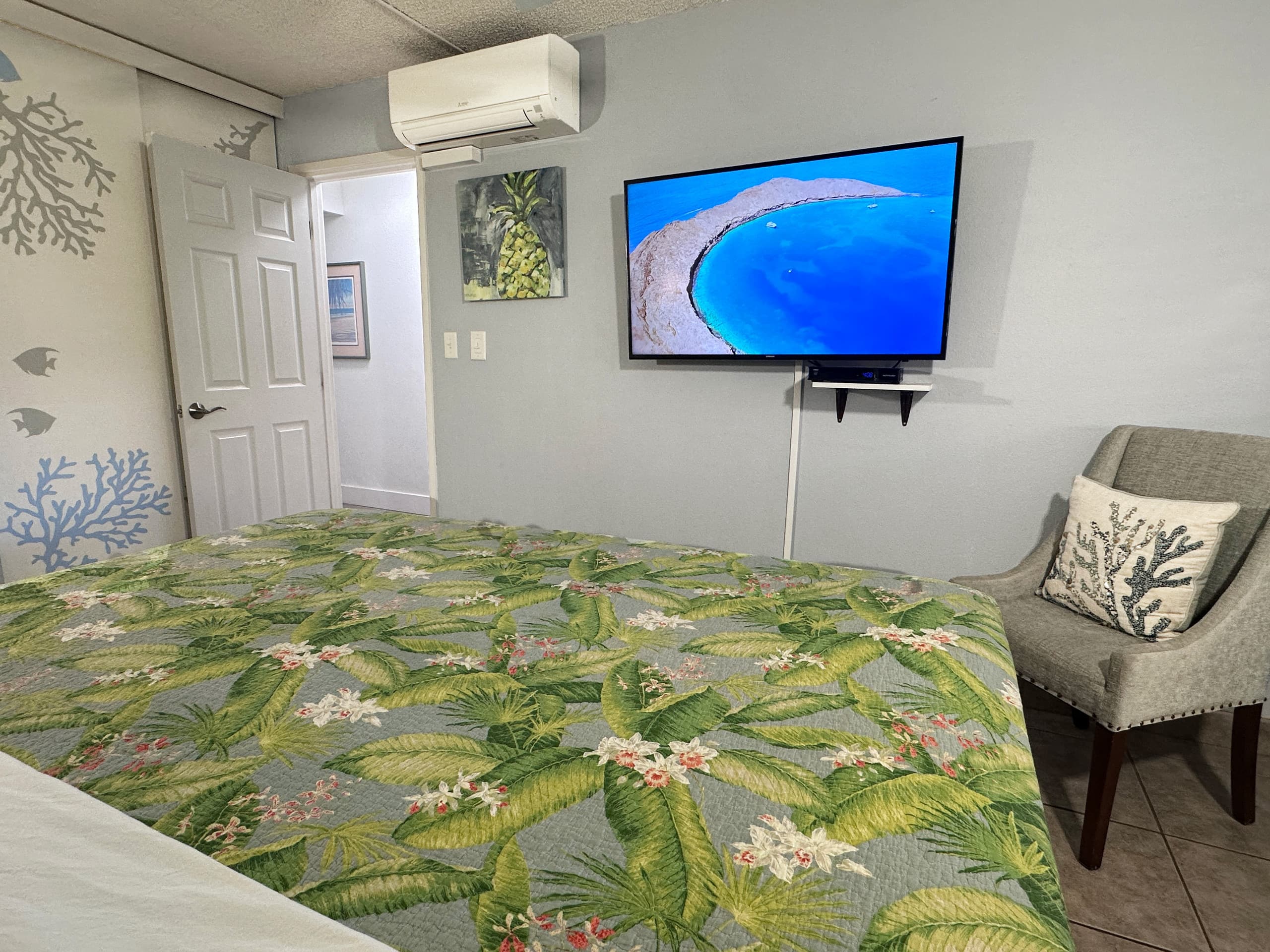Last Minute Incredible Deal Fully Renovated 1b/2ba - Image 17