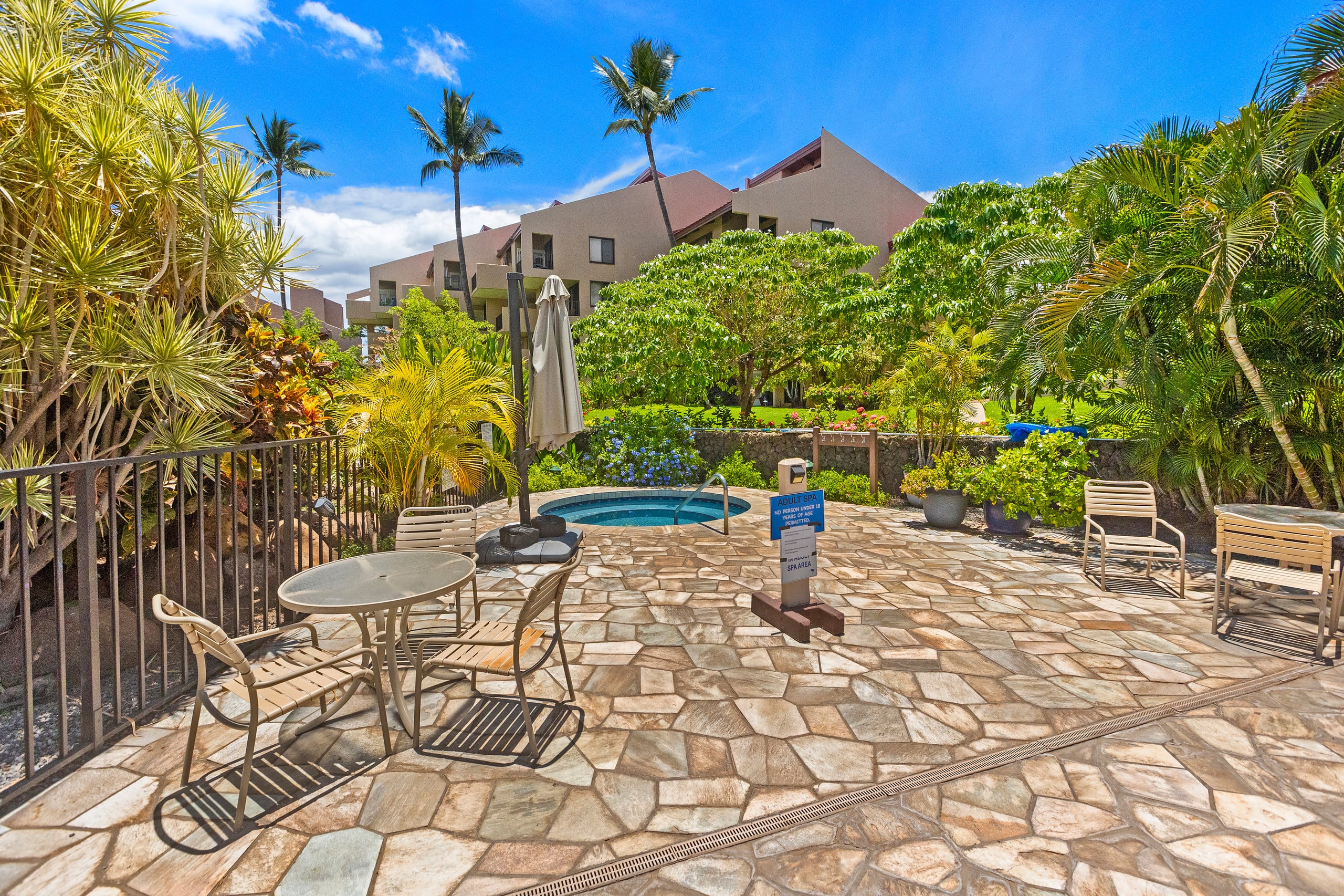 Last Minute Incredible Deal Fully Renovated 1b/2ba - Image 56
