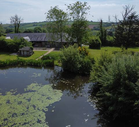 Long Barn cottages indoor pool fishing & hot tubs
