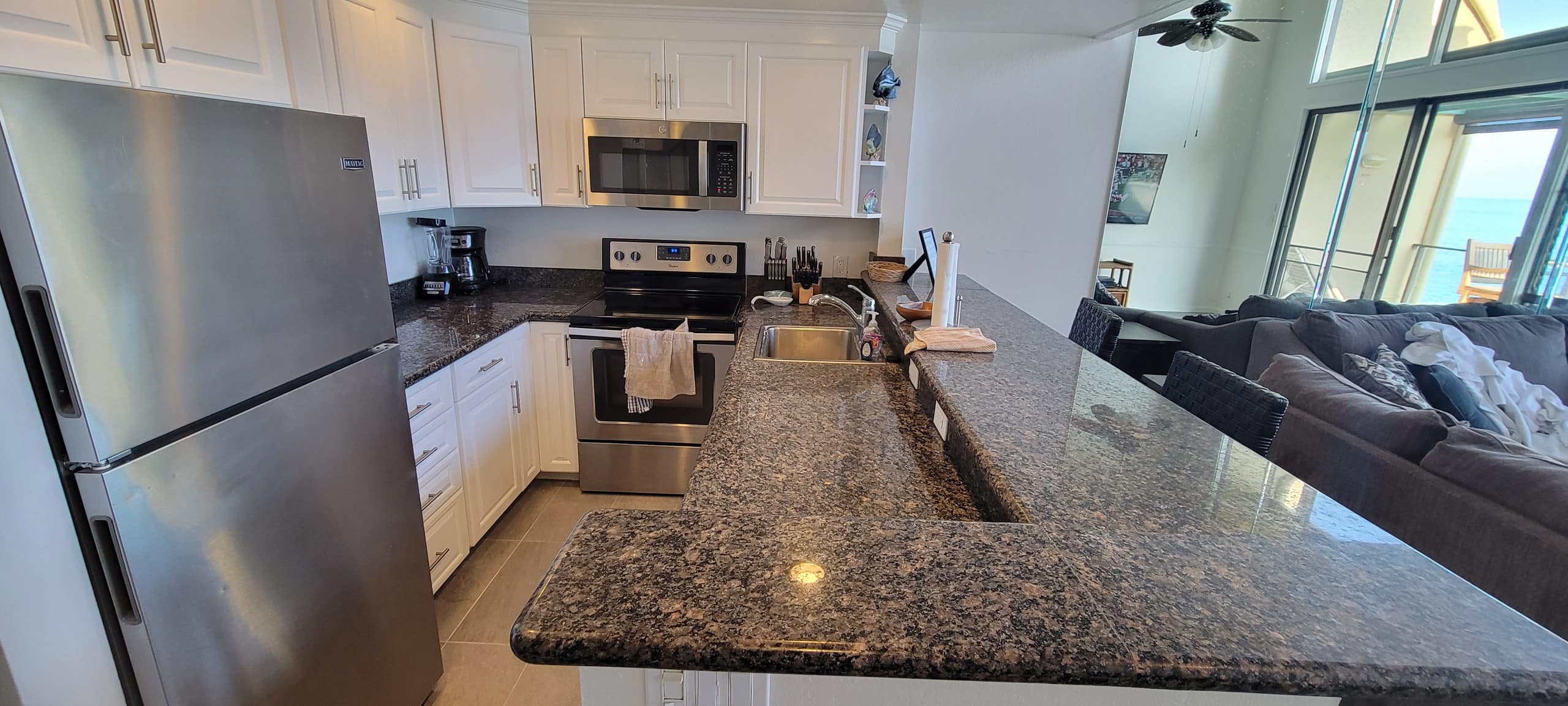 Condo in Lahaina · ★4.36 · 2 bedrooms · 4 beds · 2 baths - Image 4
