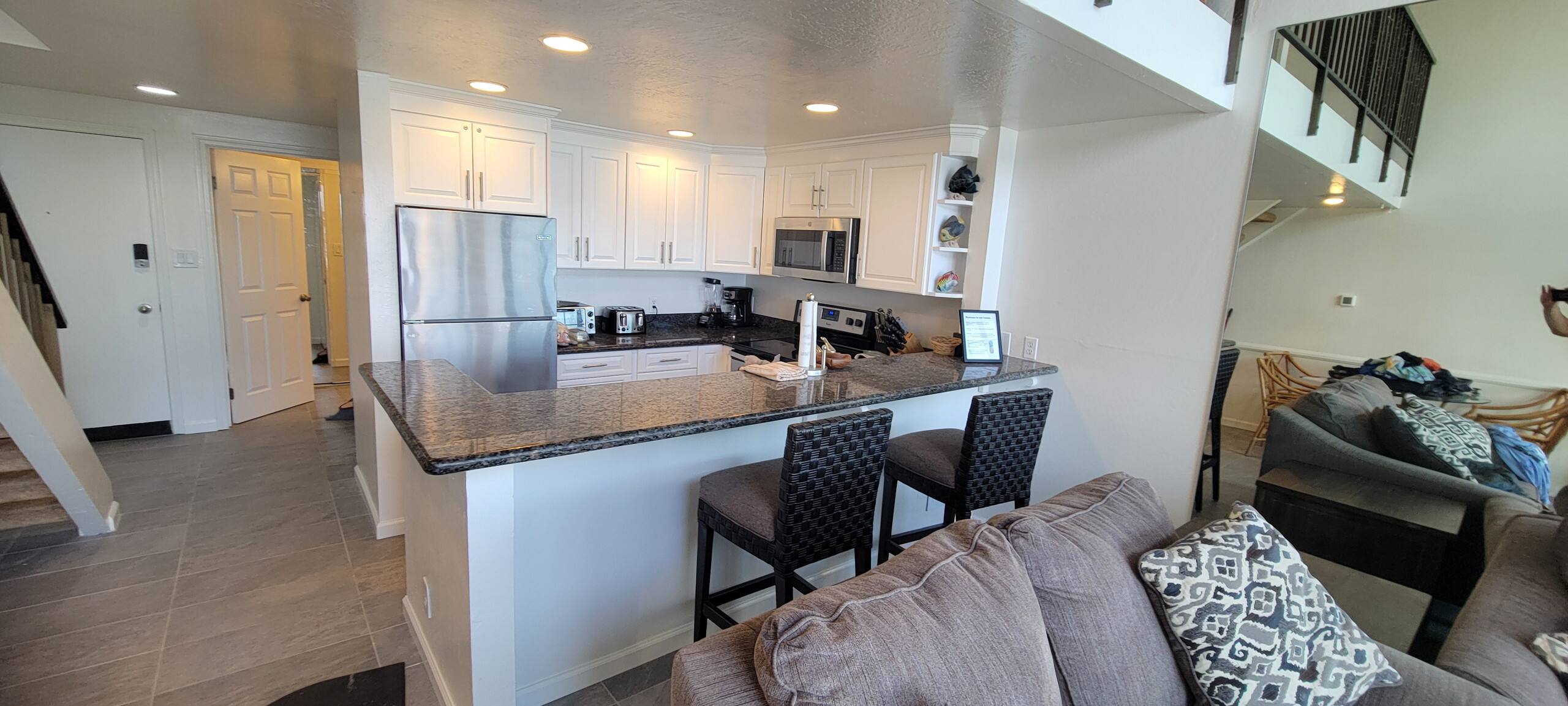 Condo in Lahaina · ★4.36 · 2 bedrooms · 4 beds · 2 baths - Image 3