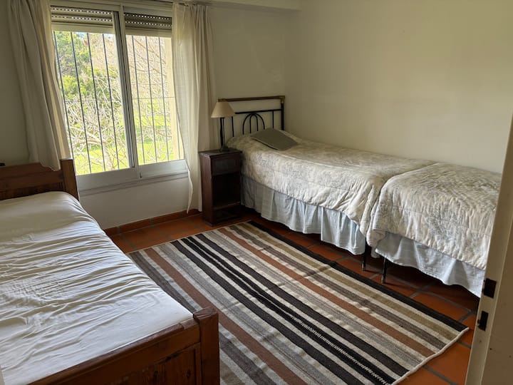 საძინებელი 4