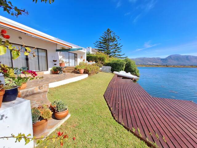 Waterworld. Uninterrupted power & seasonal rates gallery image 2