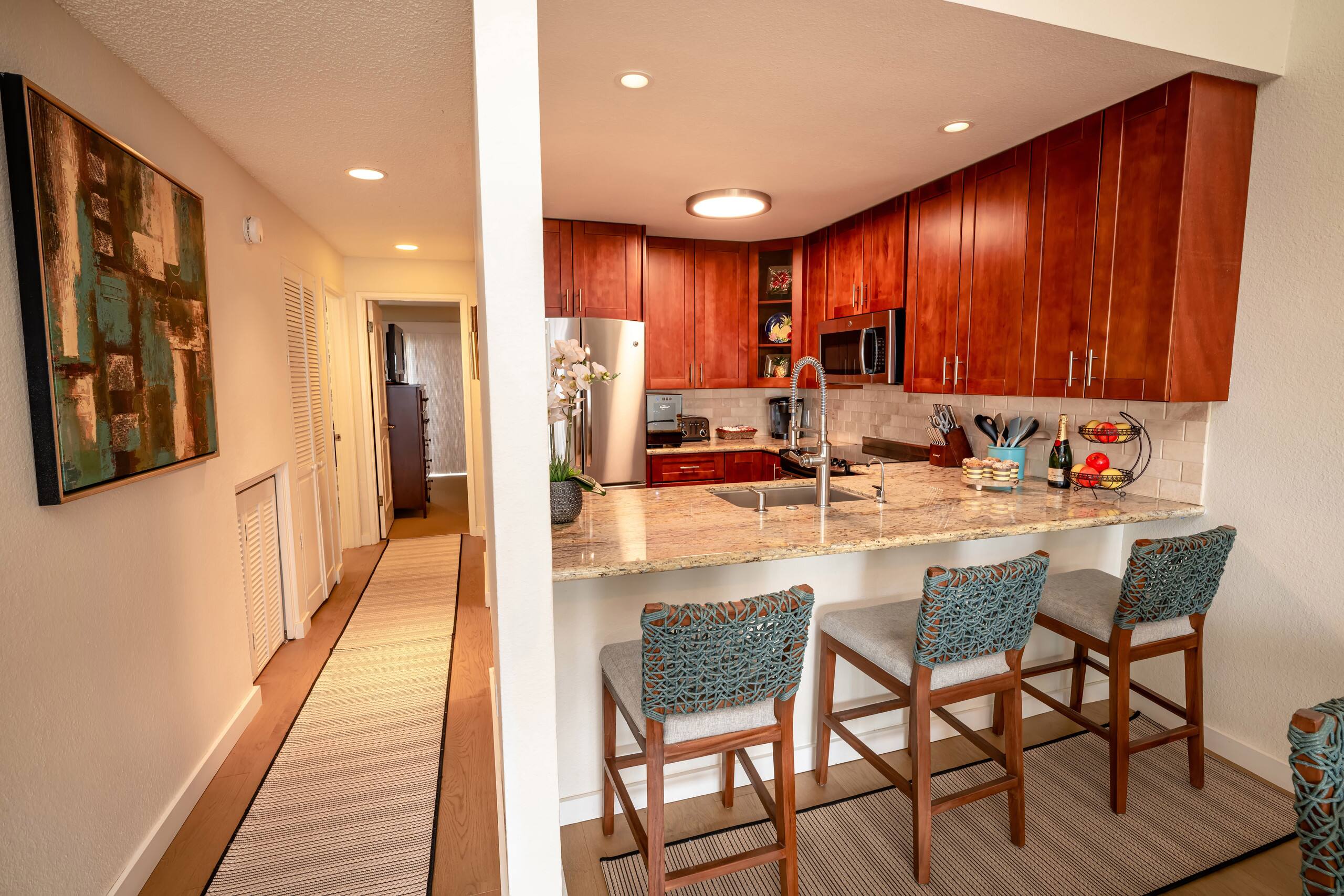 Condo in Kihei · ★4.89 · 2 bedrooms · 3 beds · 2 baths - Image 11