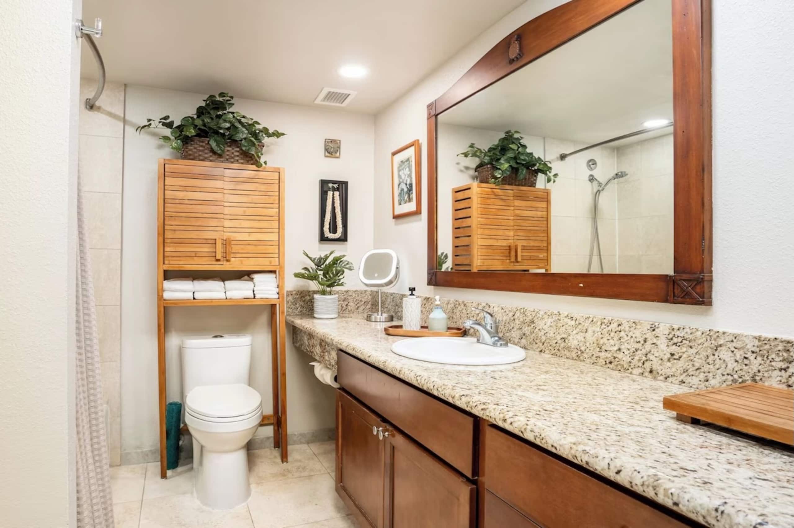 Waikiki 1 Bedroom Suite with Free Parking! - Image 27