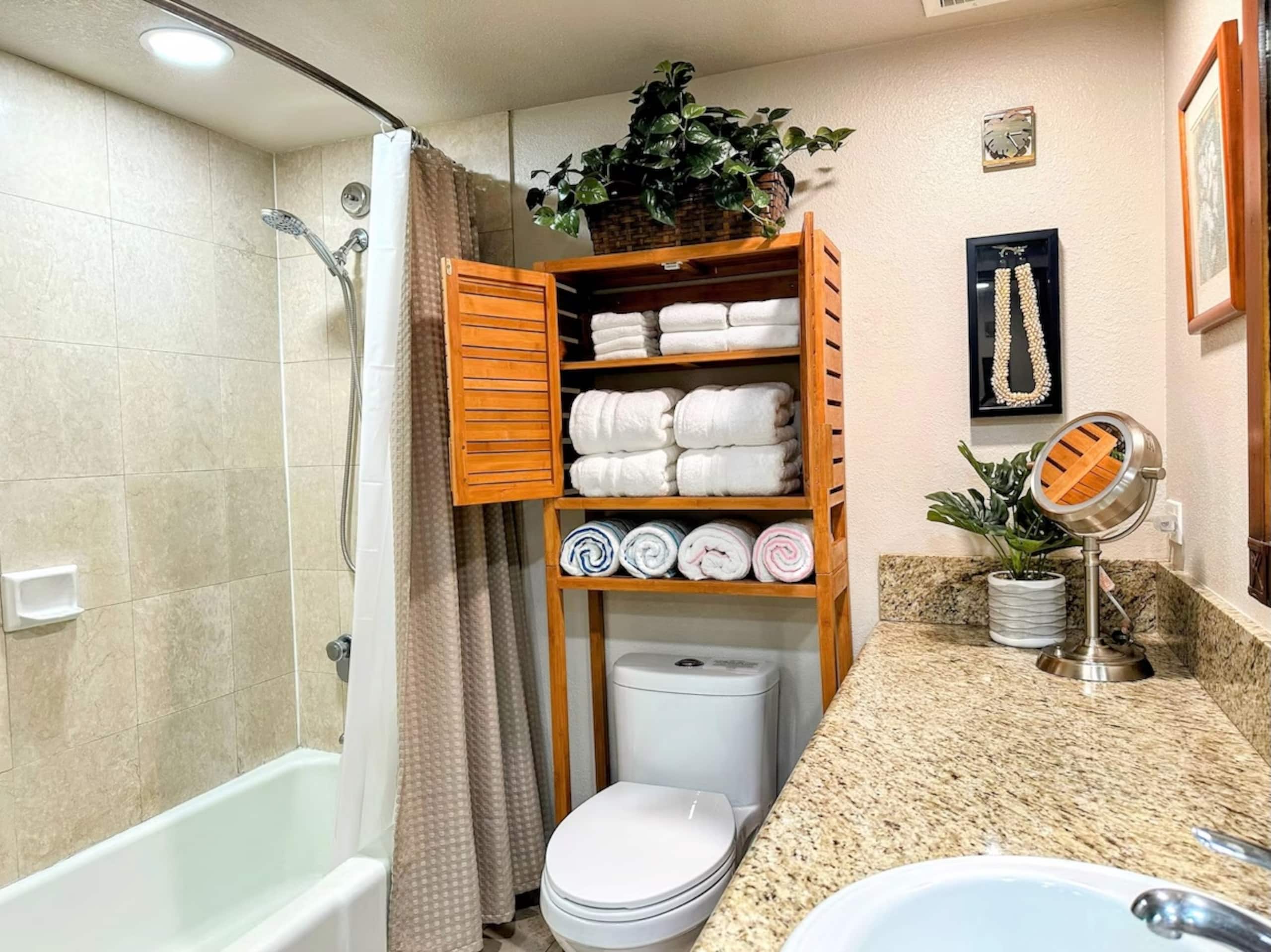 Waikiki 1 Bedroom Suite with Free Parking! - Image 28