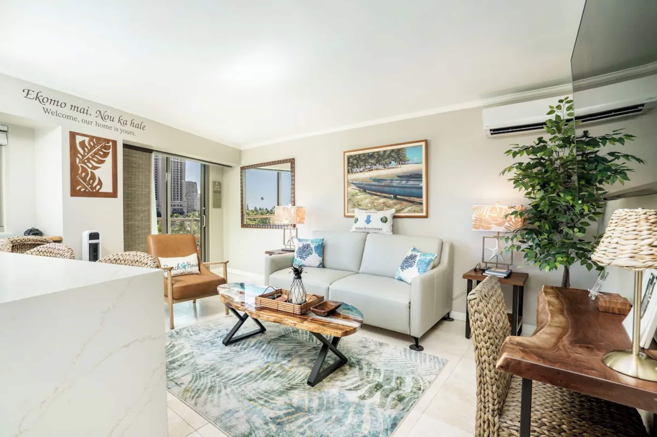 Waikiki 1 Bedroom Suite with Free Parking! - Image 8