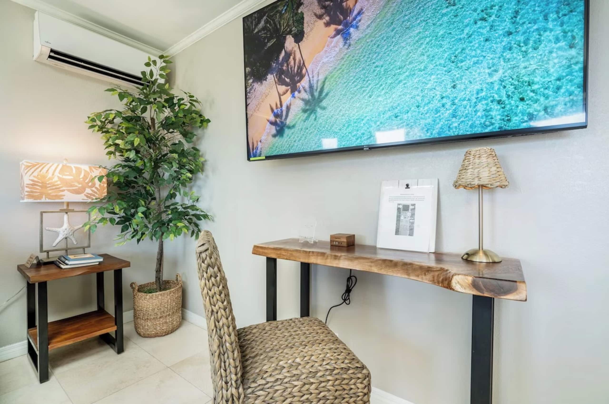 Waikiki 1 Bedroom Suite with Free Parking! - Image 15