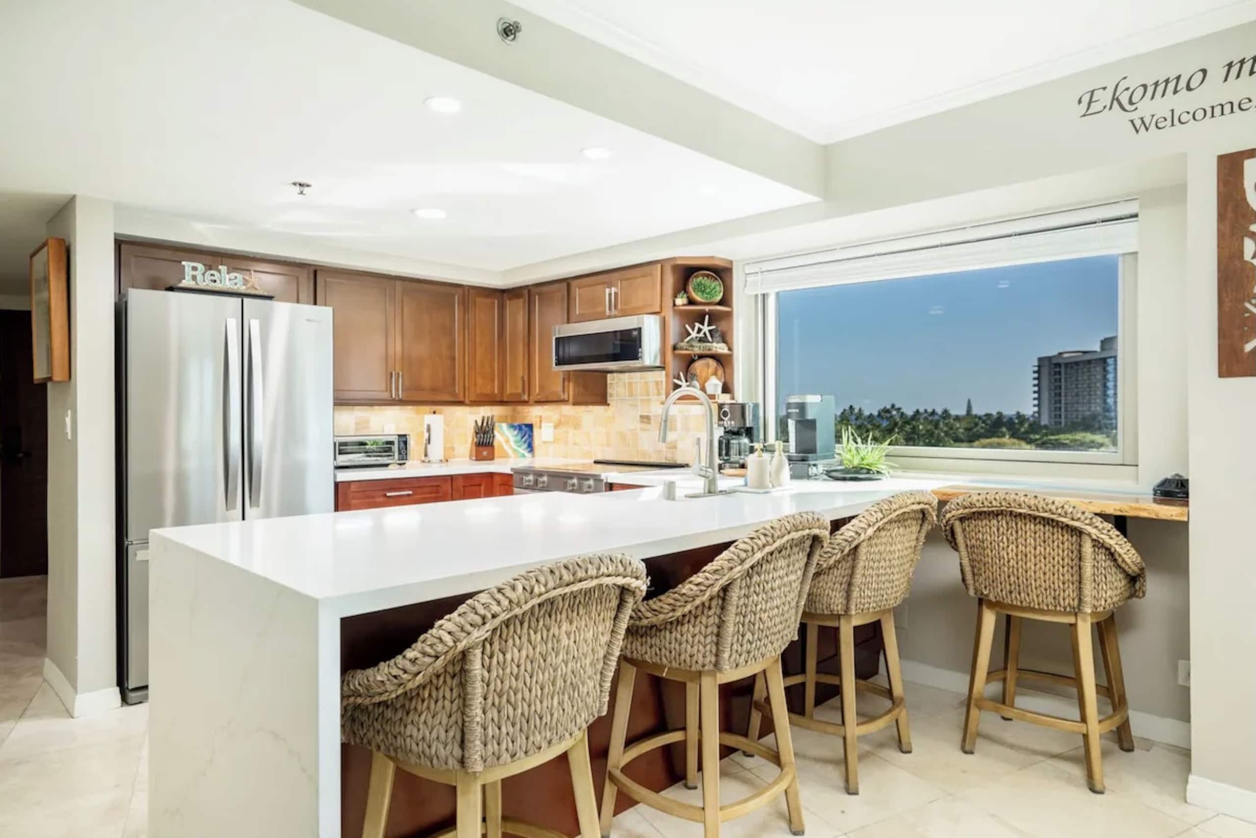 Waikiki 1 Bedroom Suite with Free Parking! - Image 14