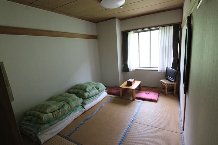 Room 405 Japanese room