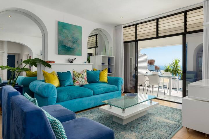 Grecian Apt in Clifton with Sea & Sunset Views gallery image 2