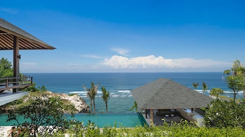 Villa Soham by Elite Havens, 5BR The Bukit w/ chef